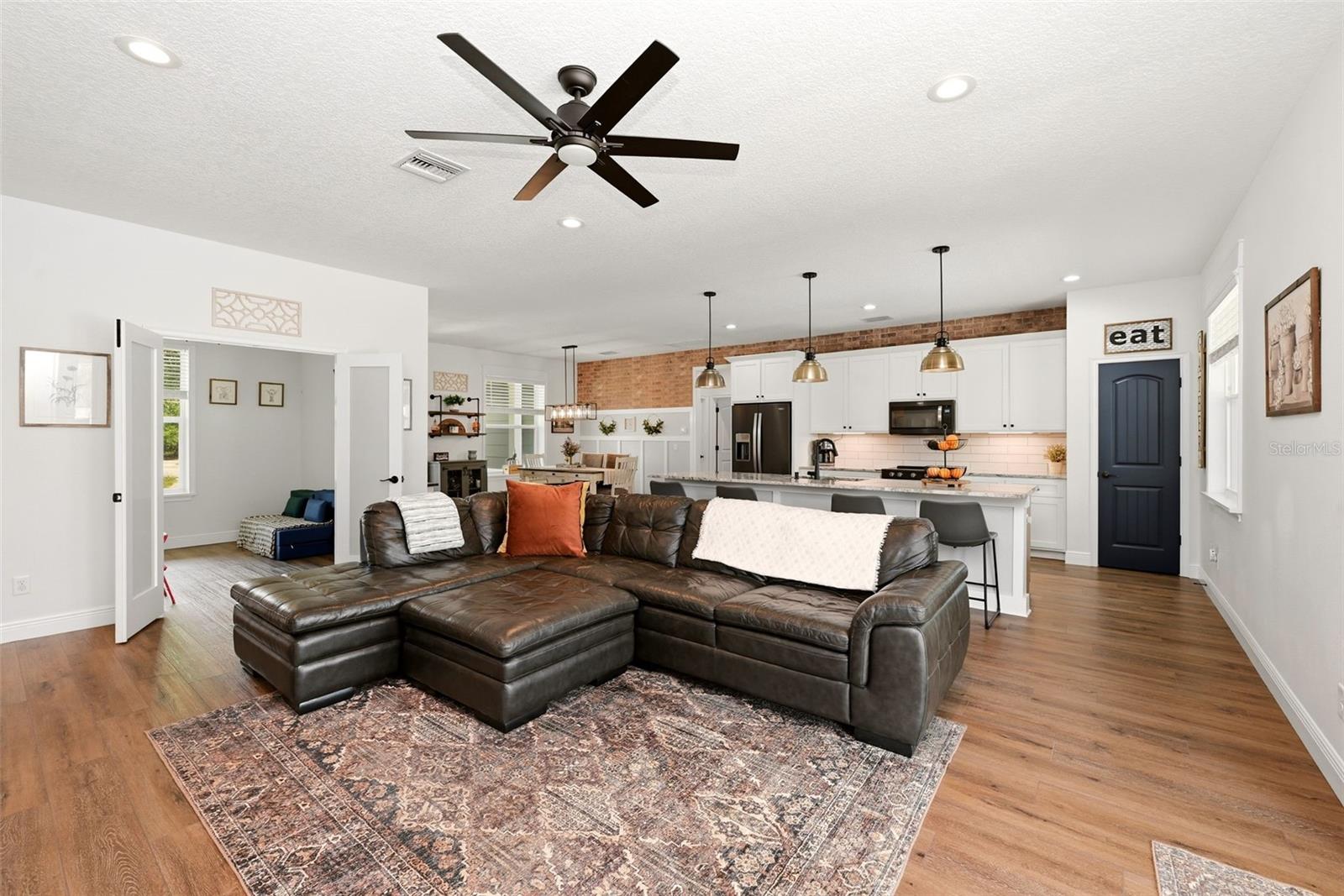 BAY LAKE RANCH UNIT 3 - Residential