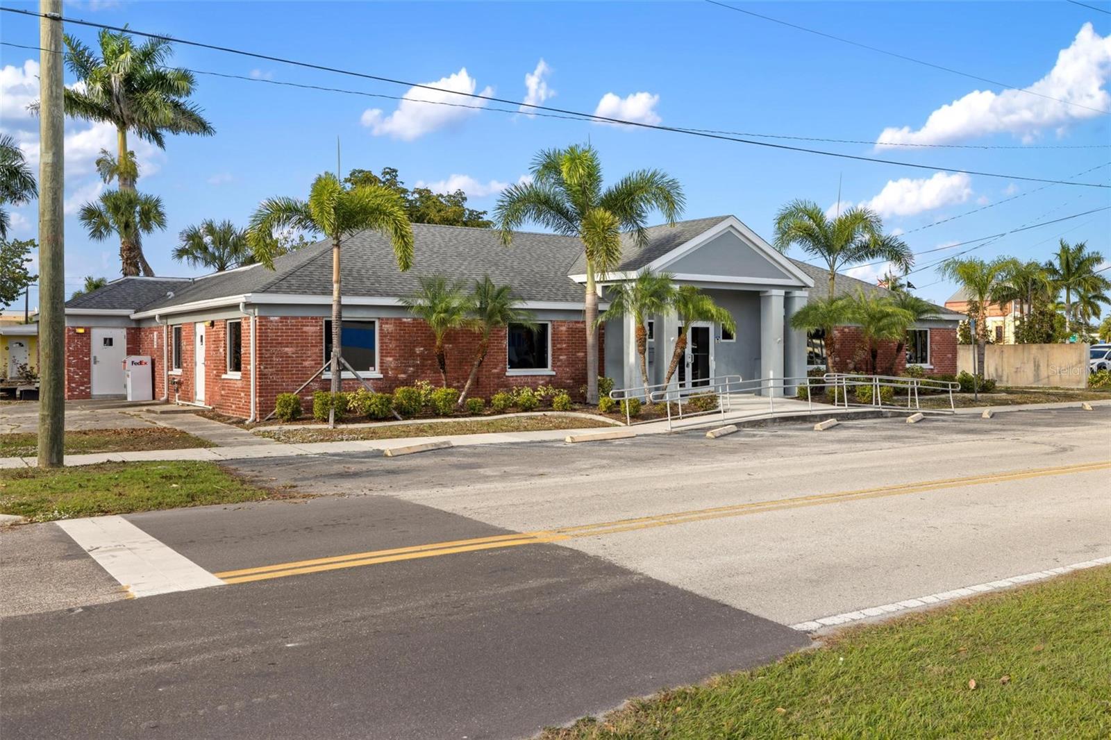 PUNTA GORDA - Commercial Sale