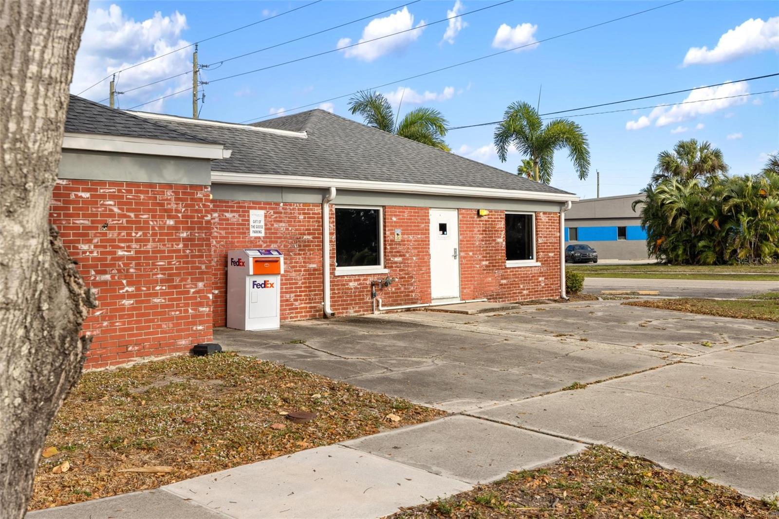 PUNTA GORDA - Commercial Sale