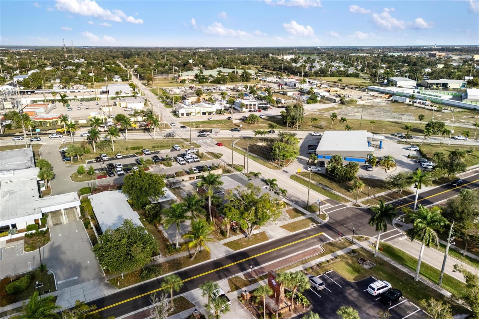 PUNTA GORDA - Commercial Sale
