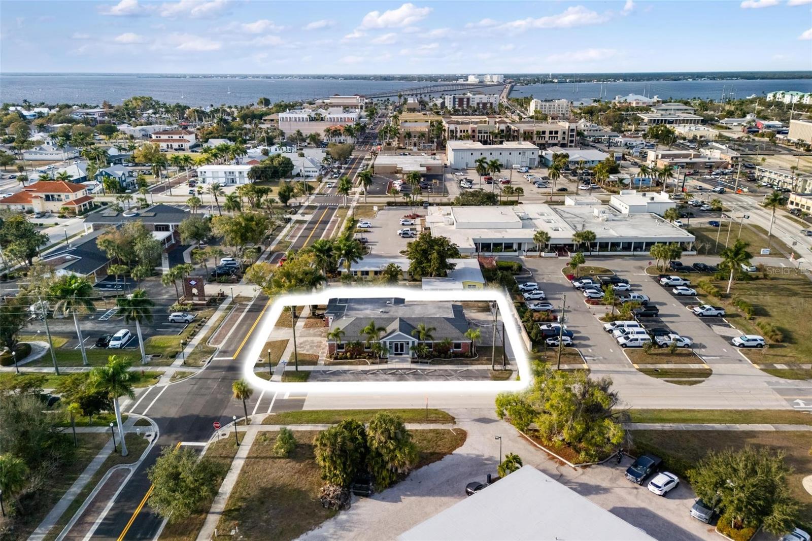 PUNTA GORDA - Commercial Sale