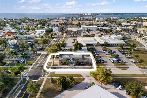Property photo of 128 W Charlotte Avenue, Punta Gorda, FL 33950