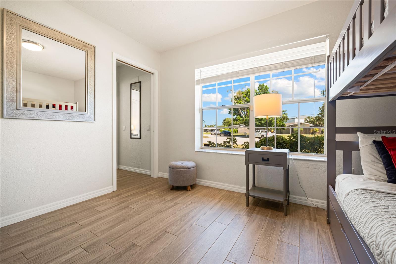SOUTH GATE - Residential