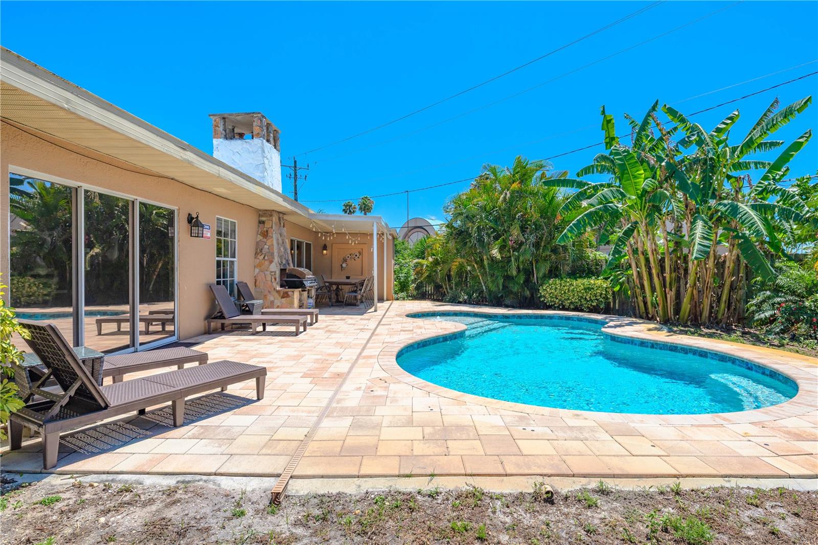 SOUTH GATE - Residential