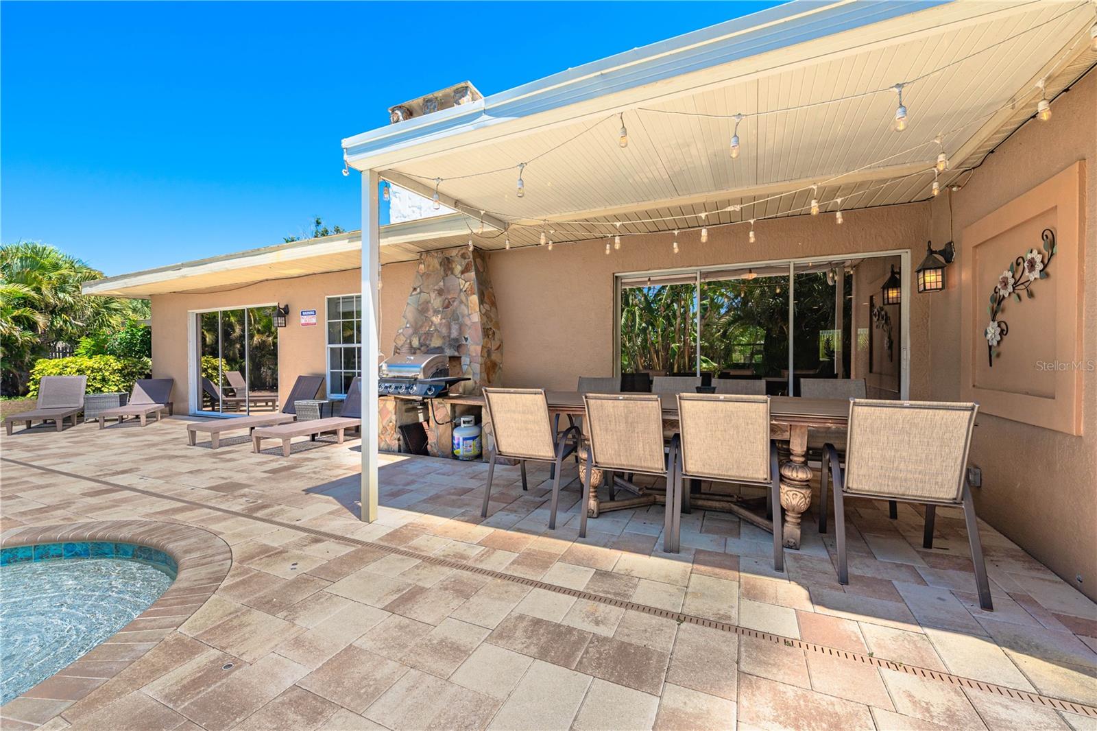 SOUTH GATE - Residential