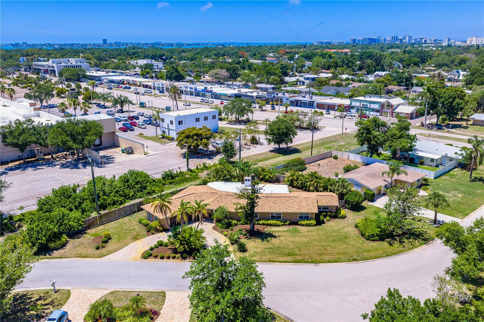 SOUTH GATE - Residential