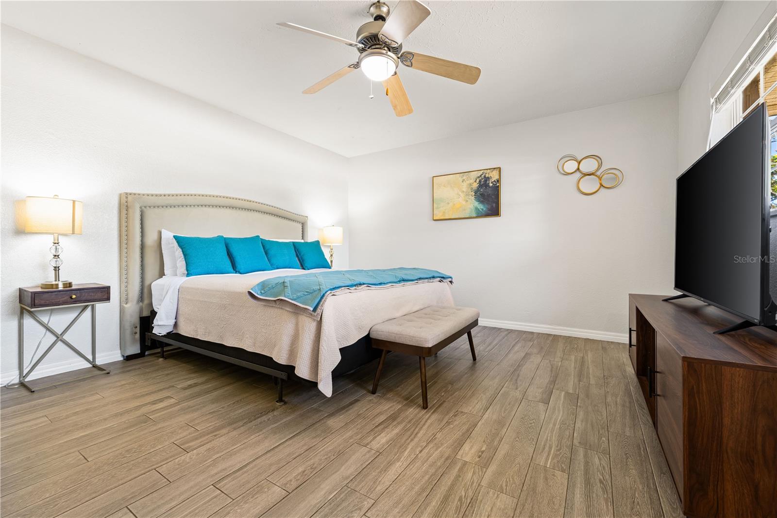 SOUTH GATE - Residential