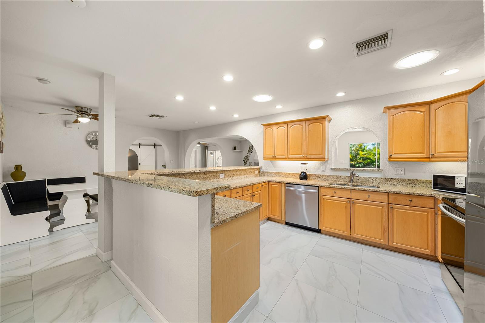SOUTH GATE - Residential