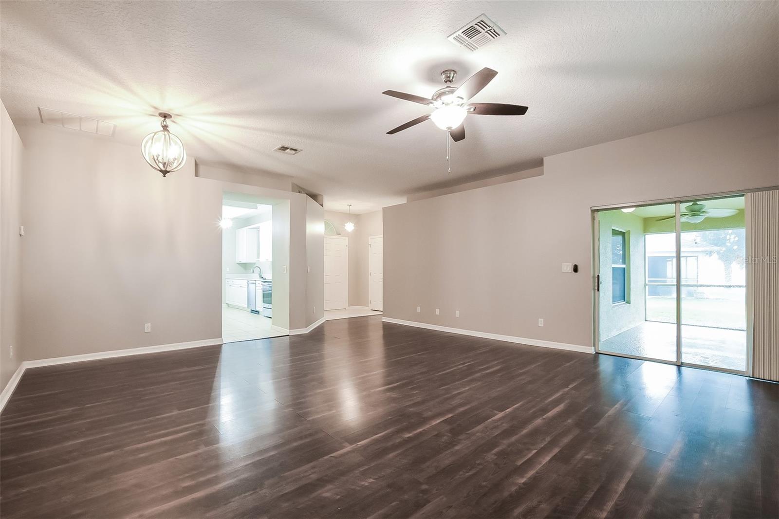 4837 CAPE HATTERAS DRIVE