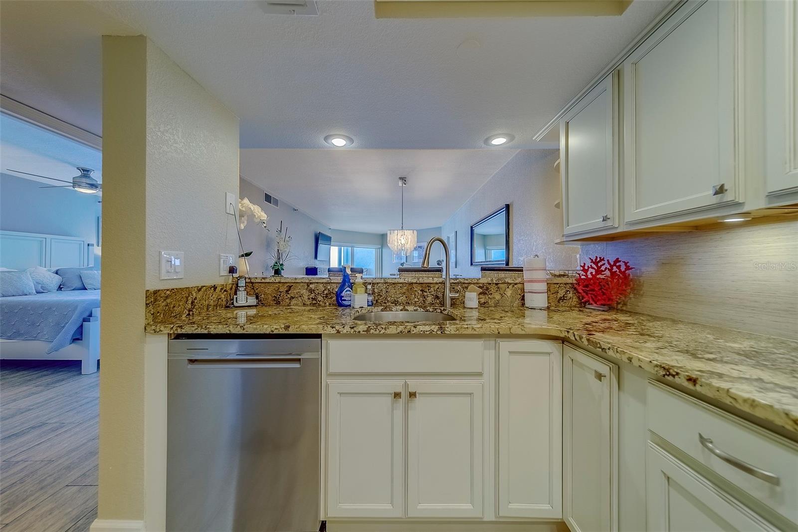 LIGHTHOUSE POINTE CONDO - Residential Lease