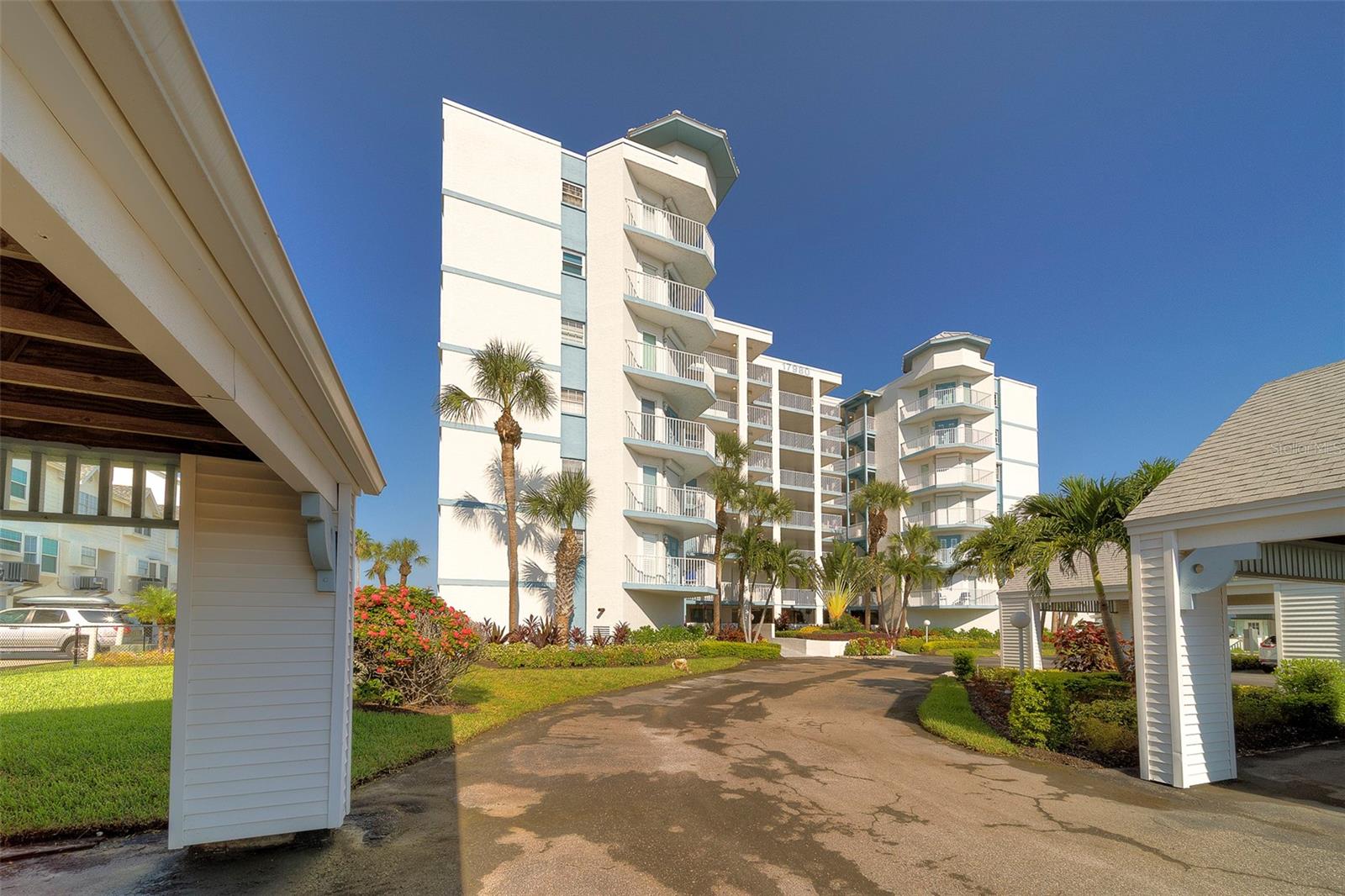 LIGHTHOUSE POINTE CONDO - Residential Lease