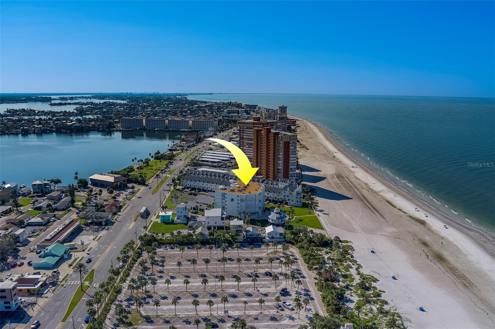 LIGHTHOUSE POINTE CONDO - Residential Lease