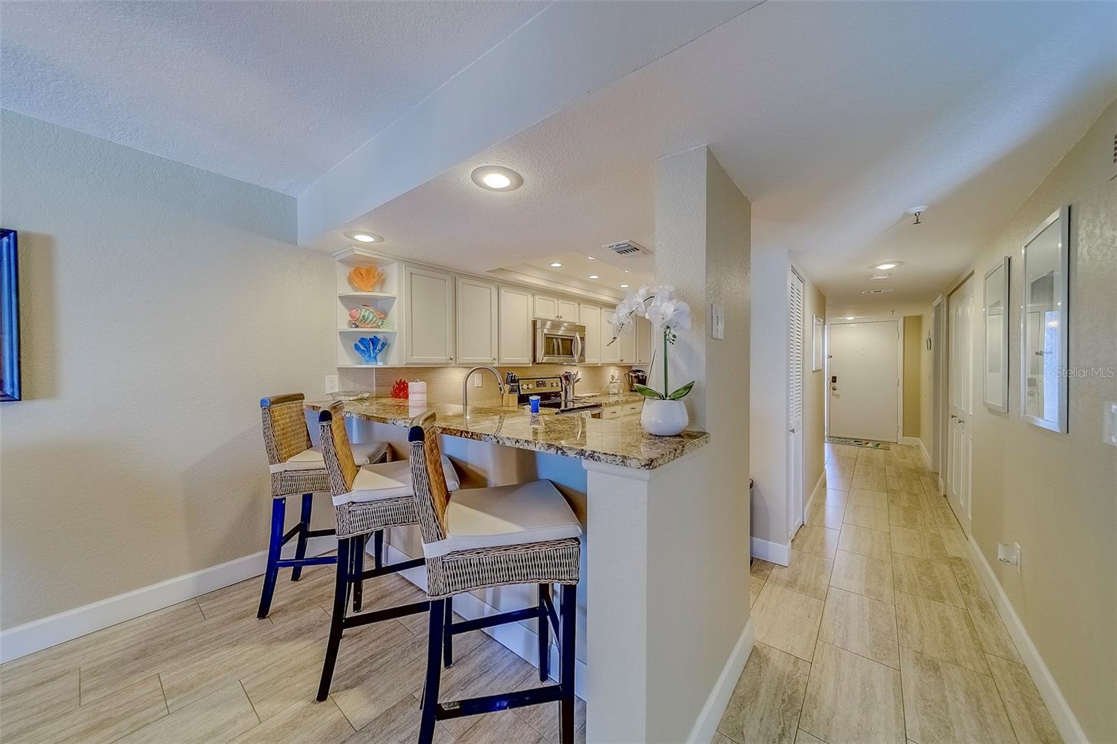 LIGHTHOUSE POINTE CONDO - Residential Lease