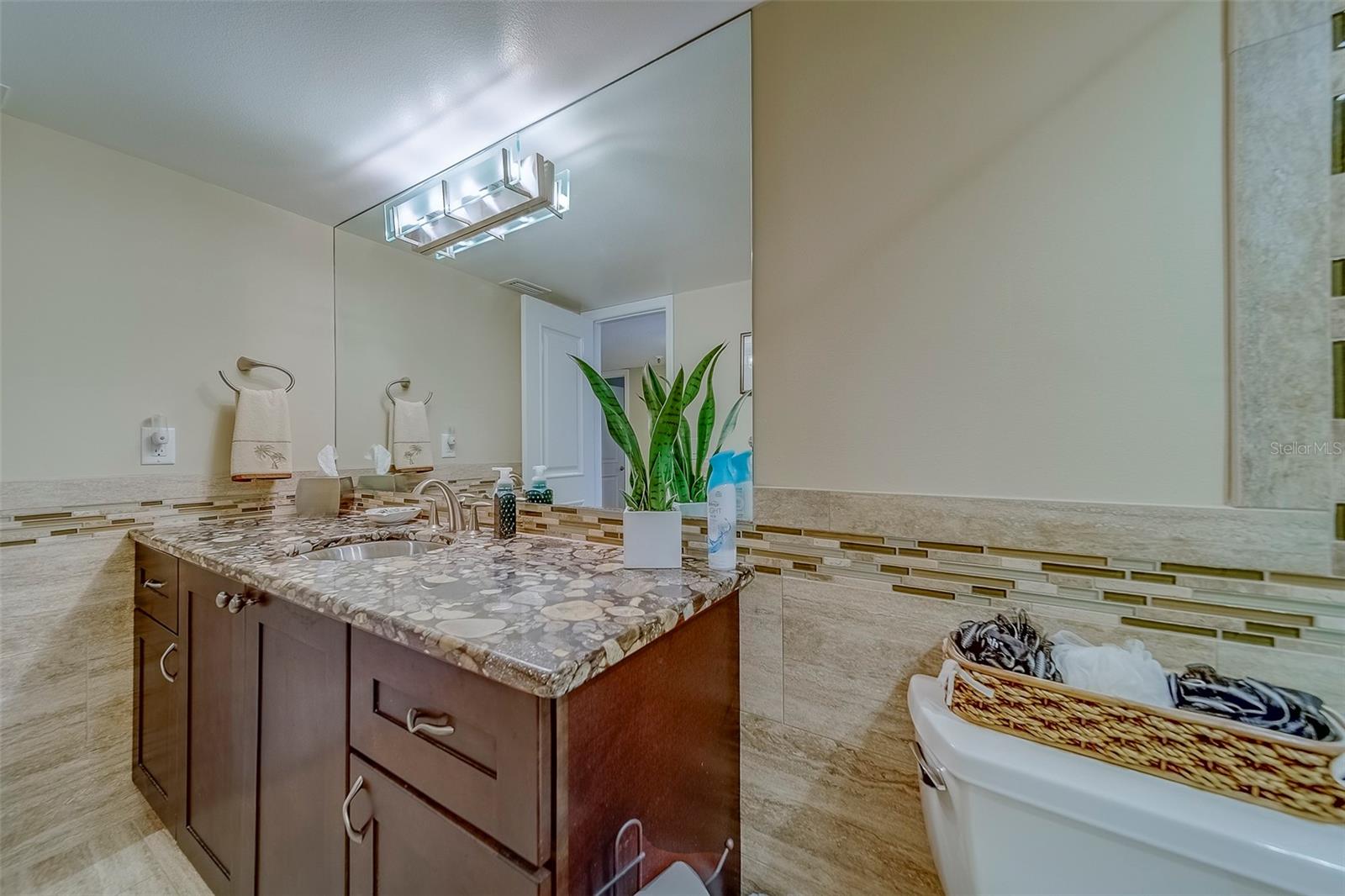 LIGHTHOUSE POINTE CONDO - Residential Lease