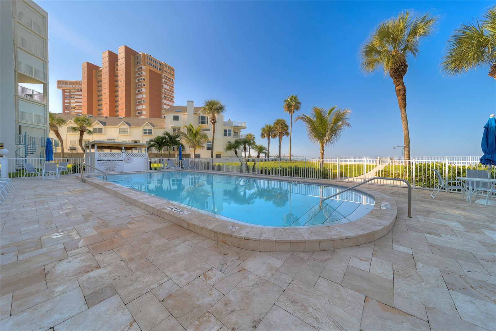 LIGHTHOUSE POINTE CONDO - Residential Lease