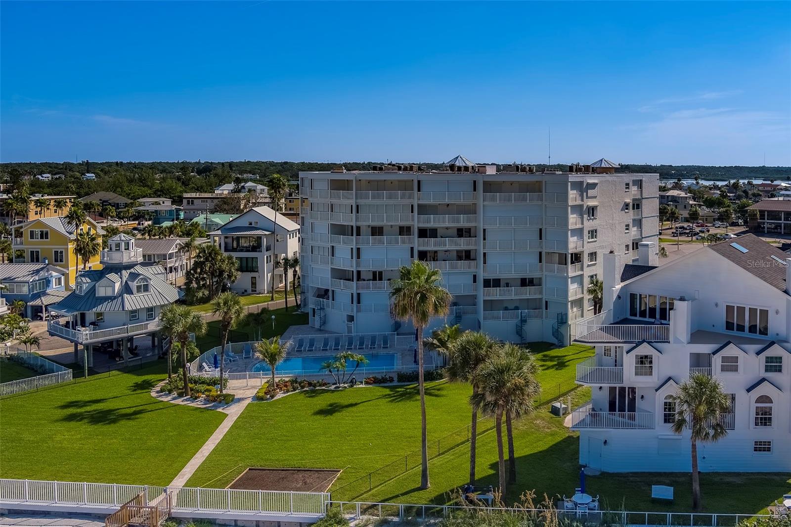 LIGHTHOUSE POINTE CONDO - Residential Lease