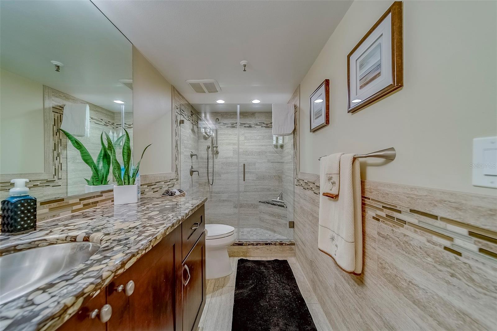 LIGHTHOUSE POINTE CONDO - Residential Lease