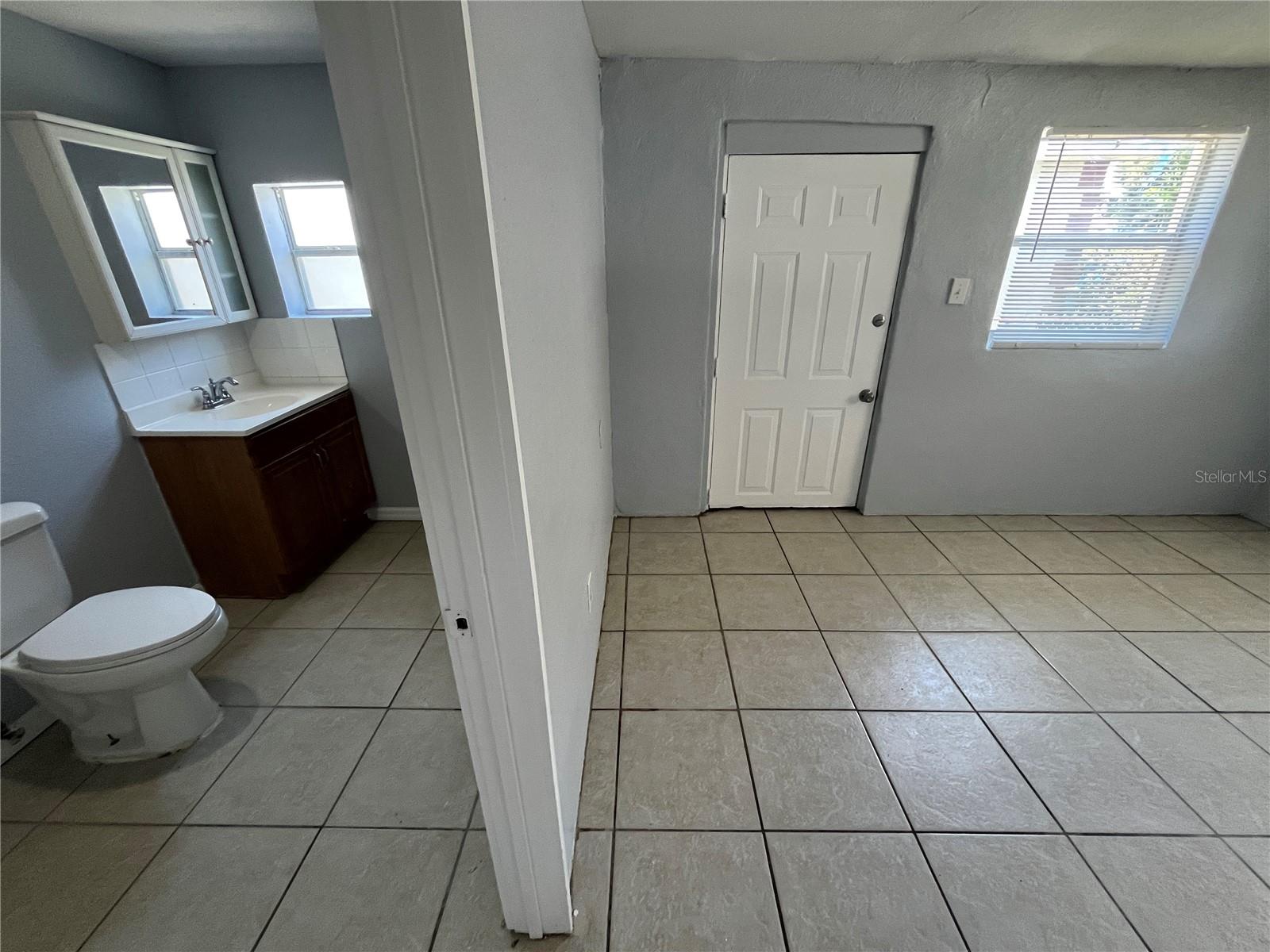 GOLF VIEW PARK - Residential Lease