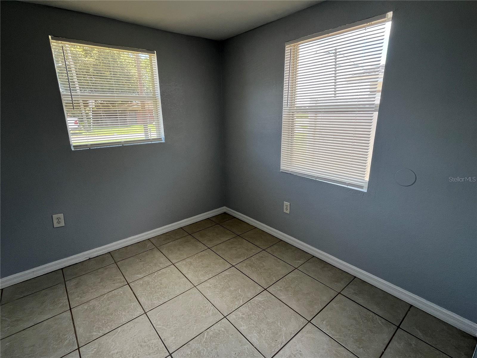 GOLF VIEW PARK - Residential Lease
