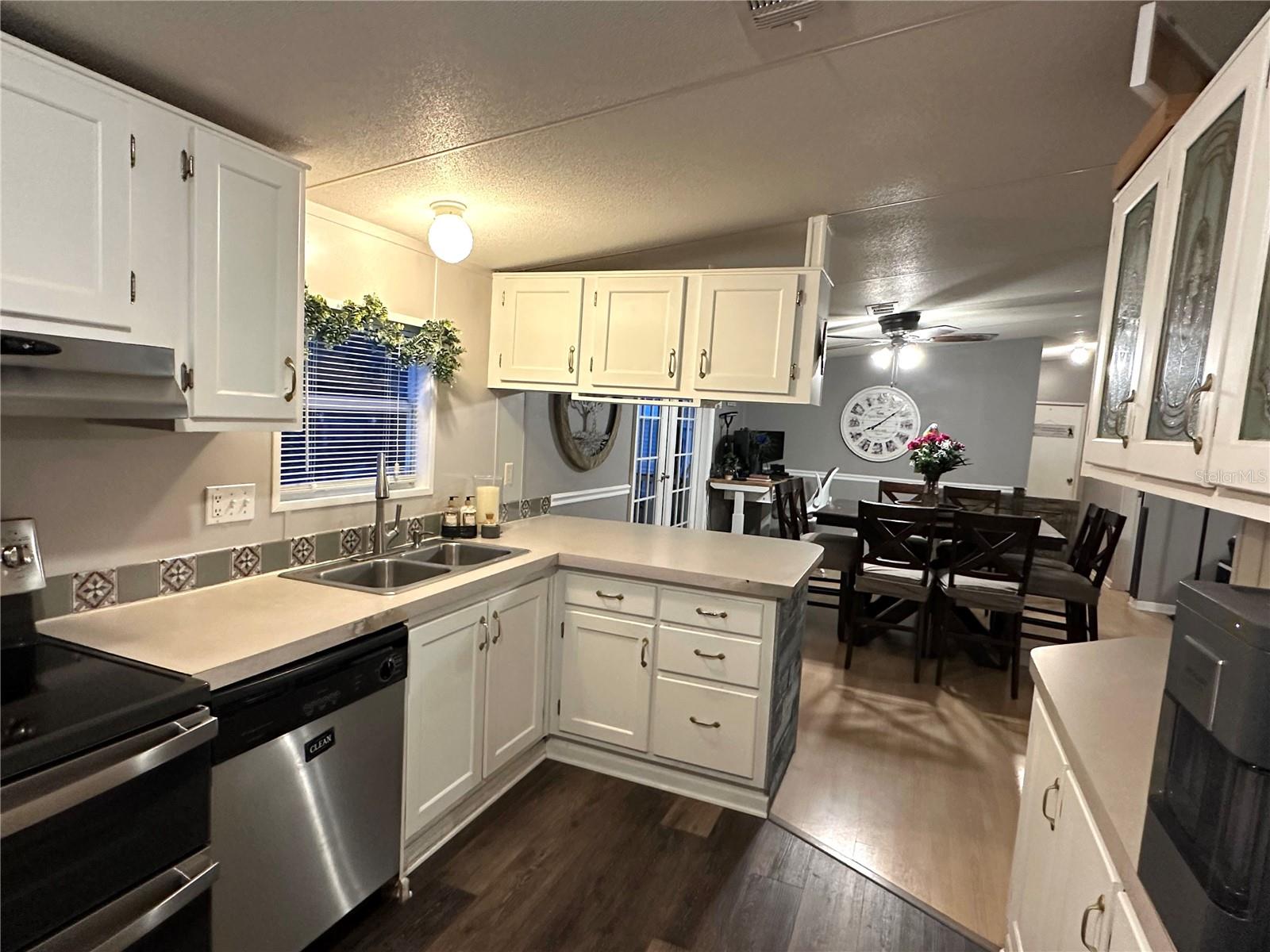 DUCK POND ADD TO CASSELBERRY - Residential