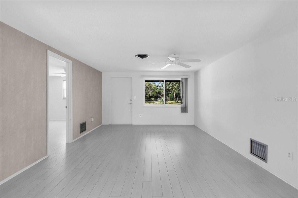 541 ZEPHYR ROAD
