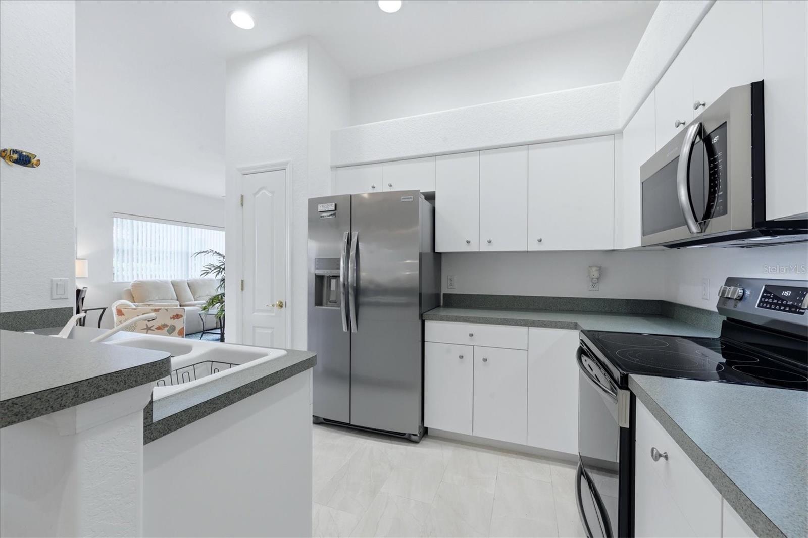 VENETIA PH 5 - Residential