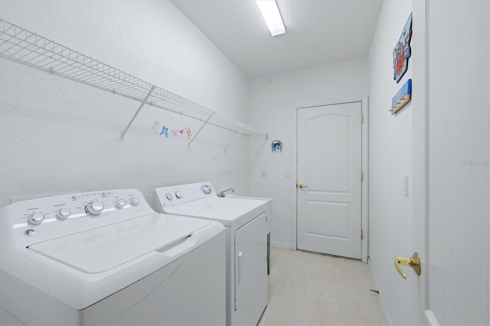 VENETIA PH 5 - Residential