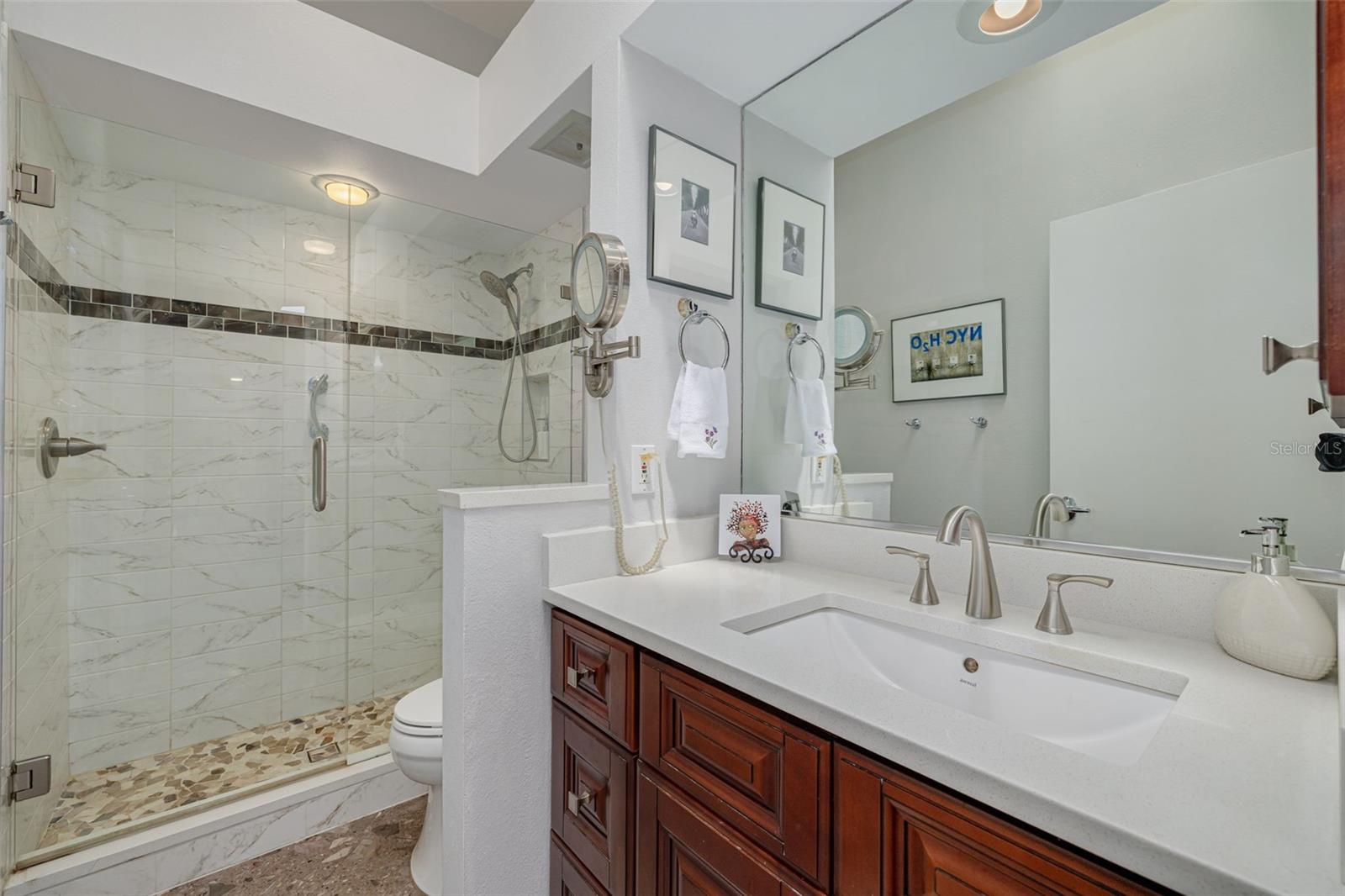 VILLA DE MARIA - Residential