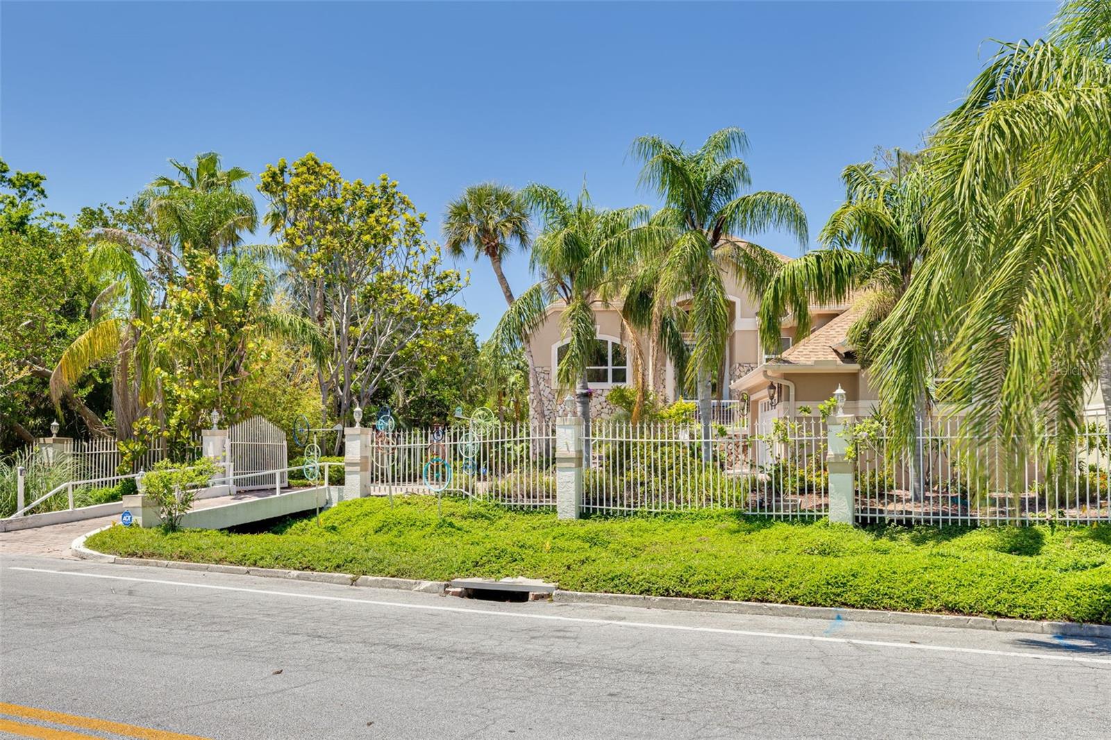 VILLA DE MARIA - Residential