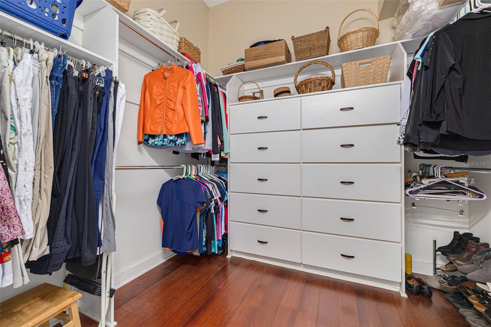 VILLA DE MARIA - Residential