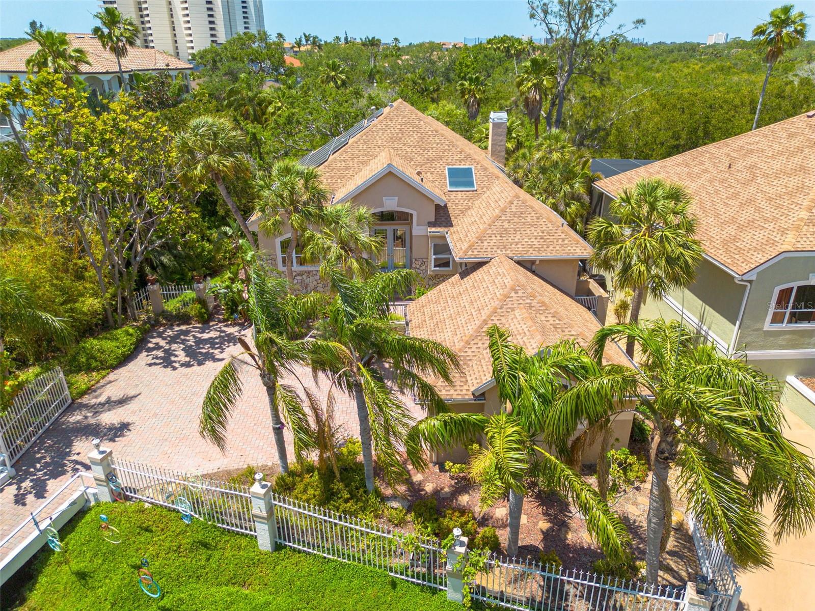 VILLA DE MARIA - Residential