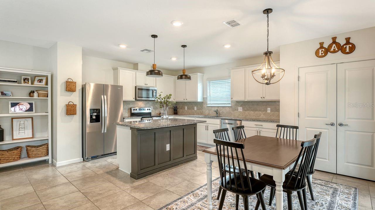 8221 REEFBAY COVE