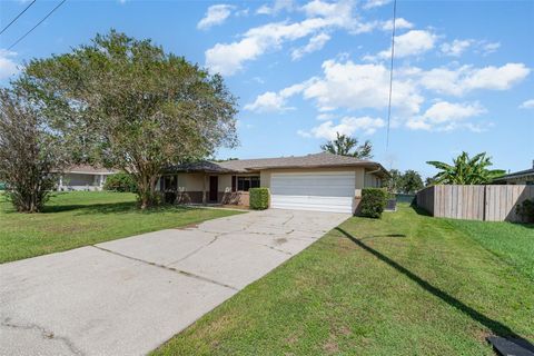 A home in DELTONA