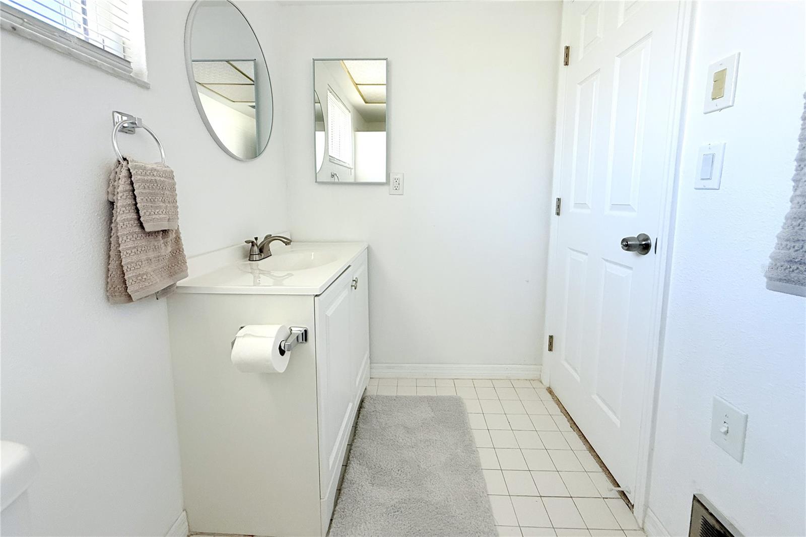 BEACON SQUARE - Residential