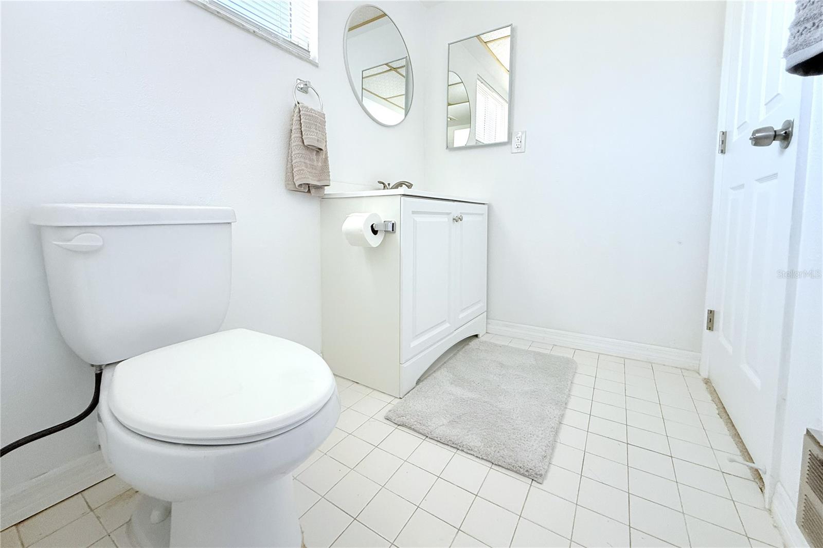 BEACON SQUARE - Residential