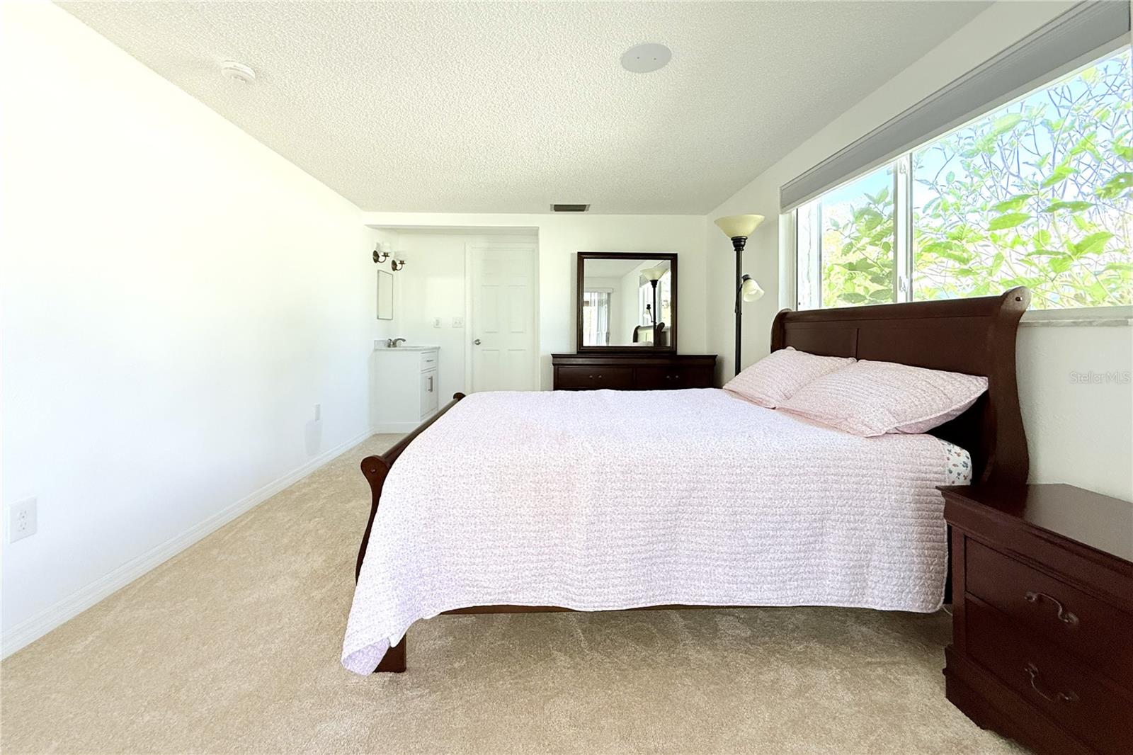 BEACON SQUARE - Residential