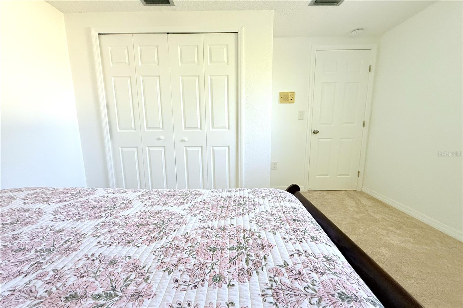 BEACON SQUARE - Residential