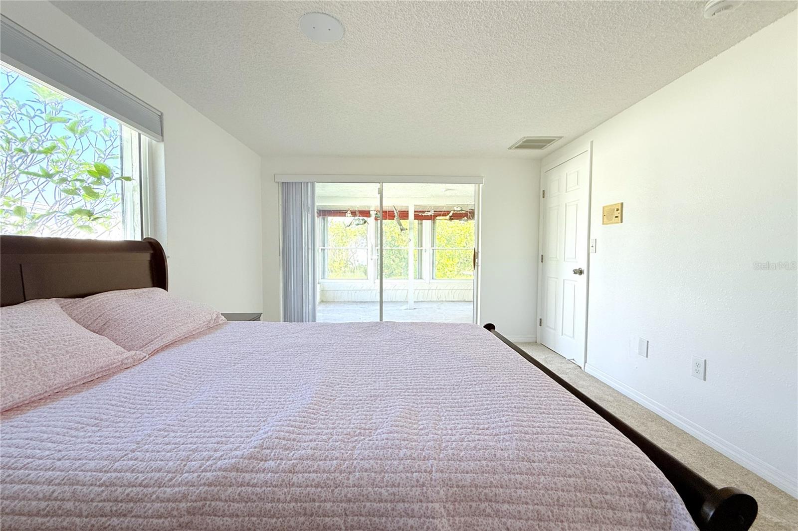 BEACON SQUARE - Residential