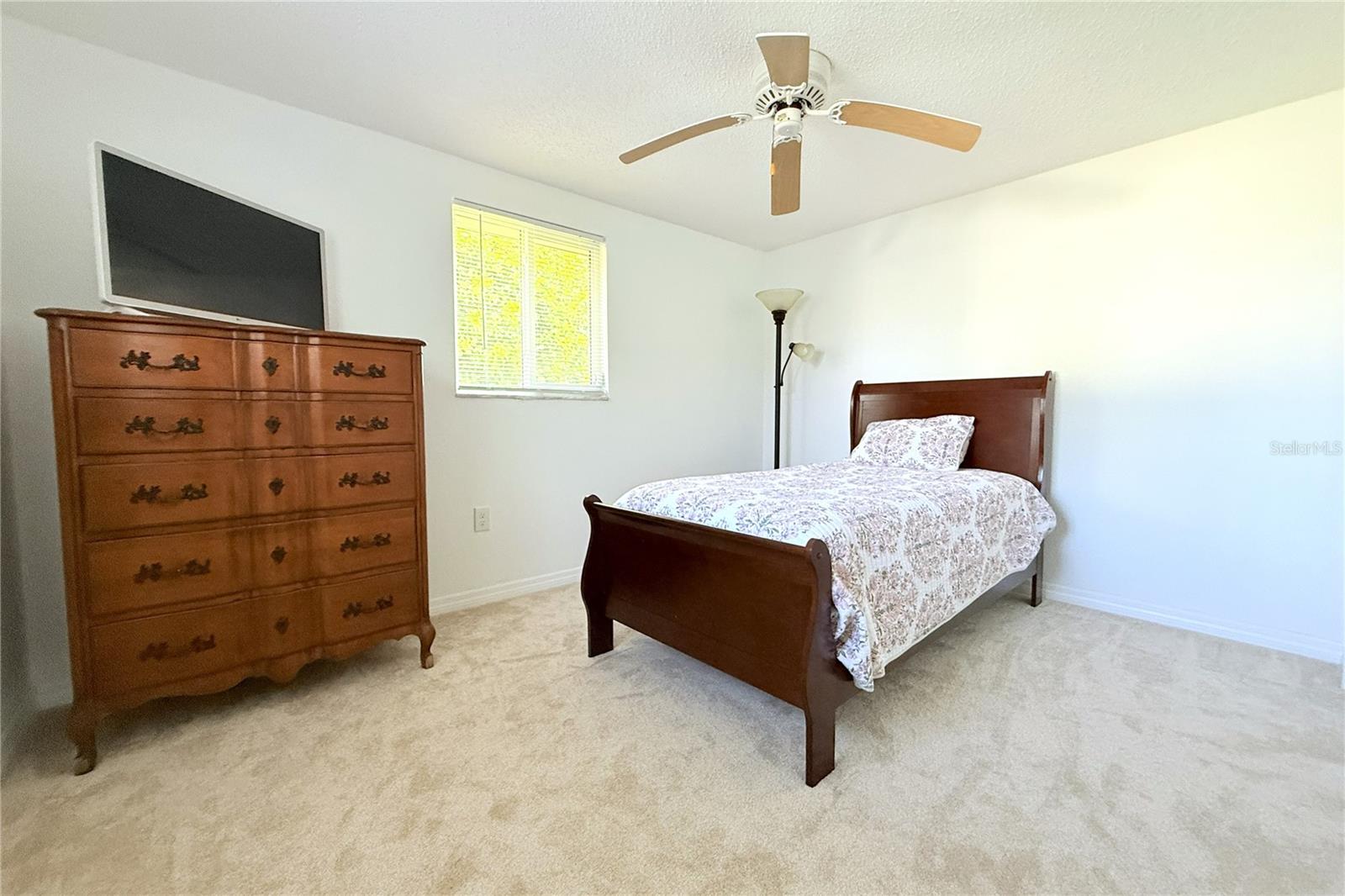 BEACON SQUARE - Residential