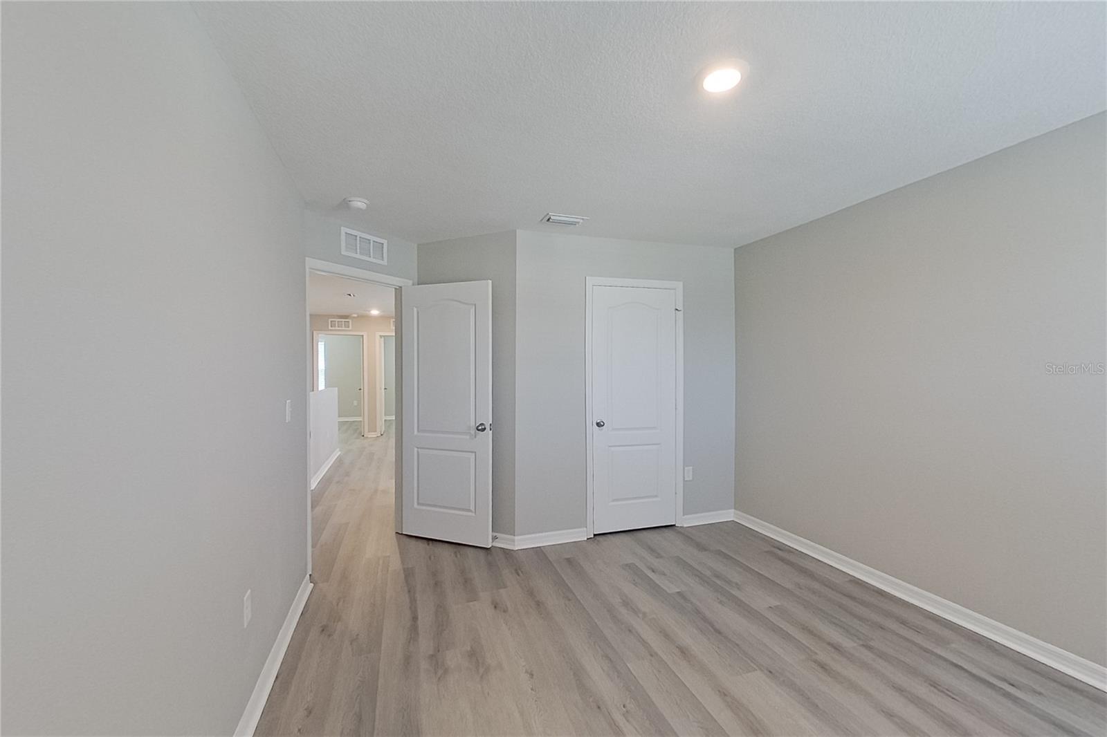 TRILBY XING PH 1 - Residential Lease