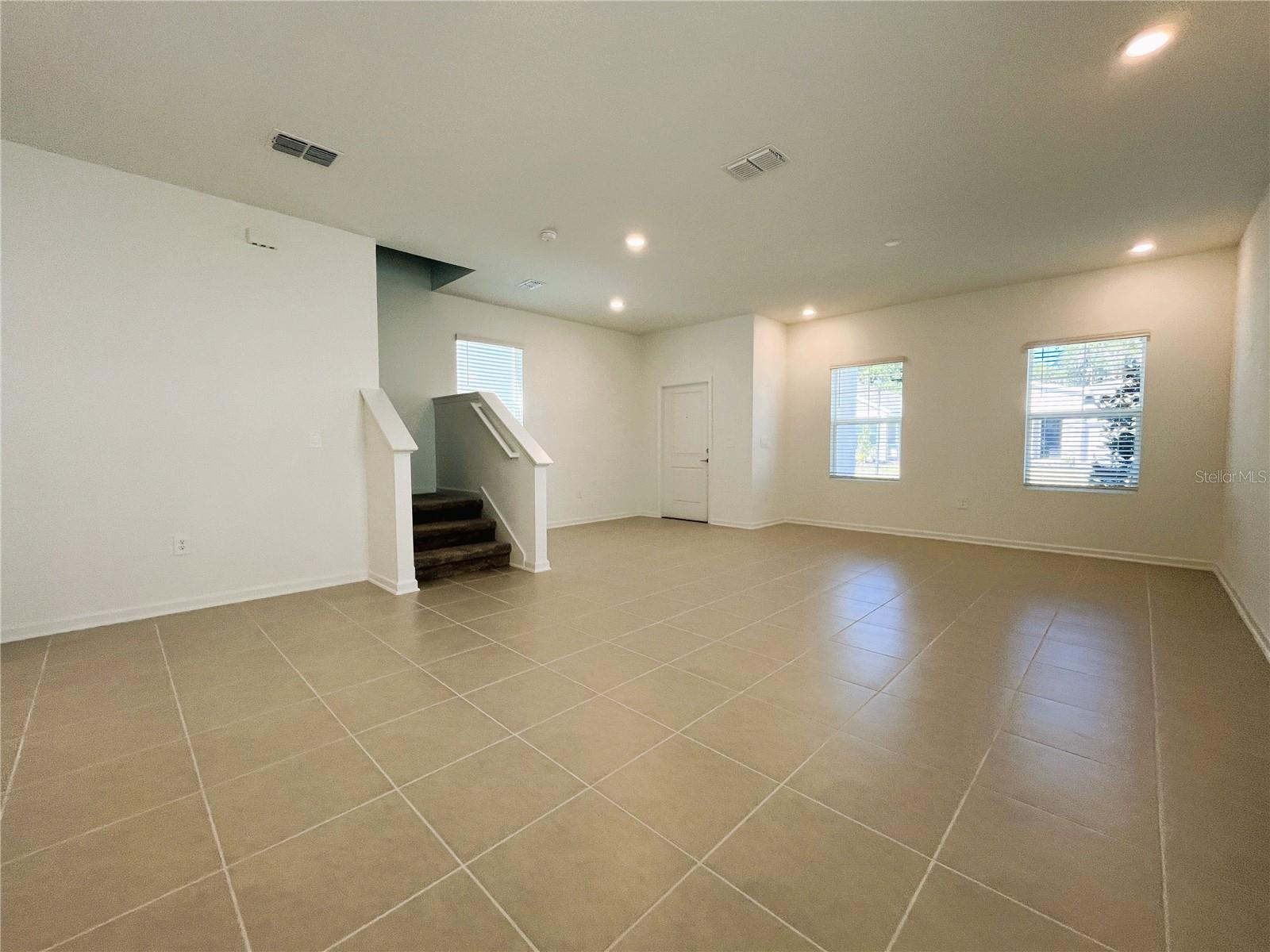 BRONSONS RDG REP - Residential Lease