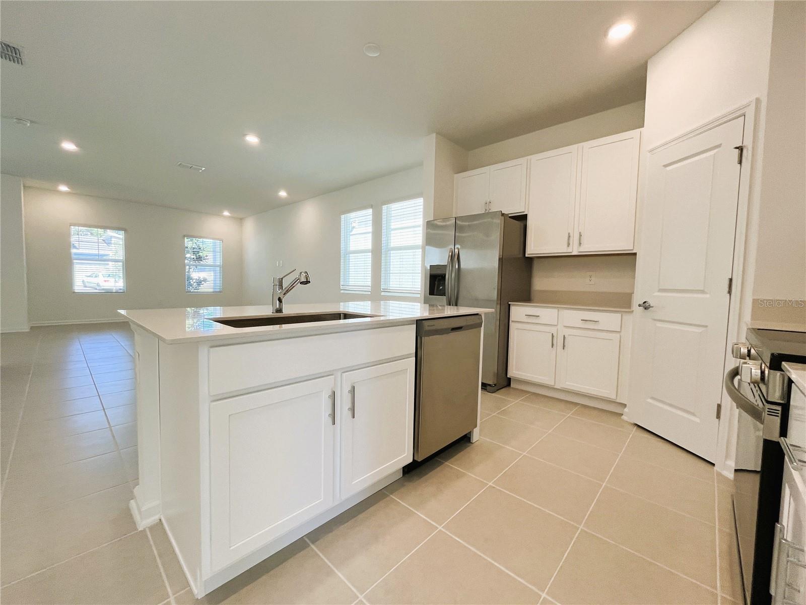 BRONSONS RDG REP - Residential Lease