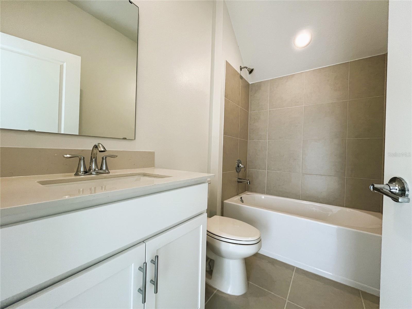 BRONSONS RDG REP - Residential Lease