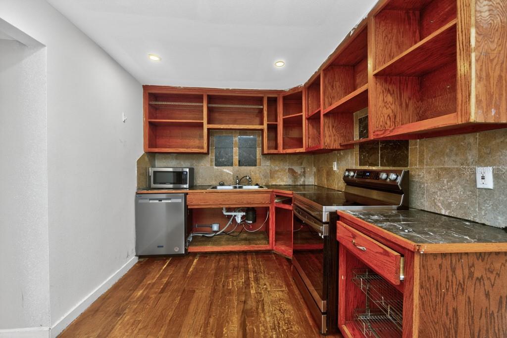 BREVARD TERRACE - Residential