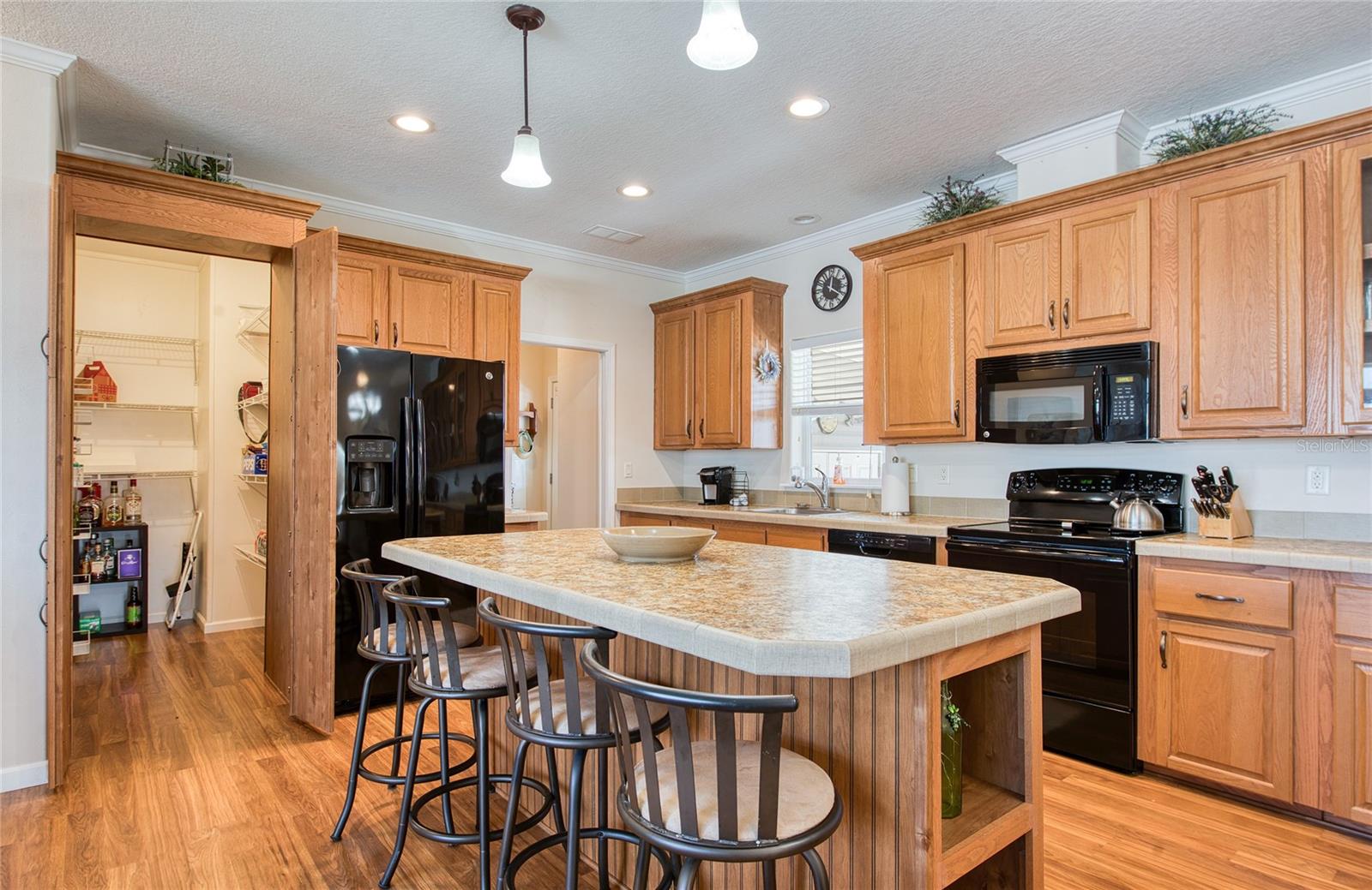 BAY ARISTOCRAT VILLAGE MOBILE HOME PARK UNREC - Residential