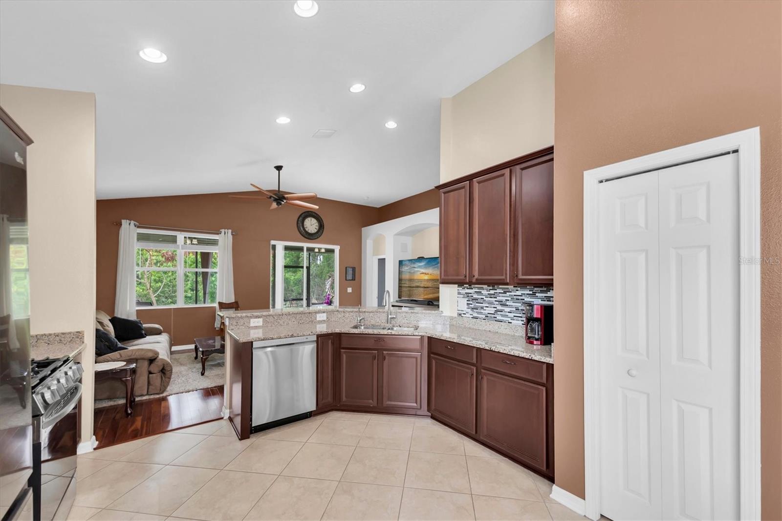 AVELAR CREEK NORTH - Residential