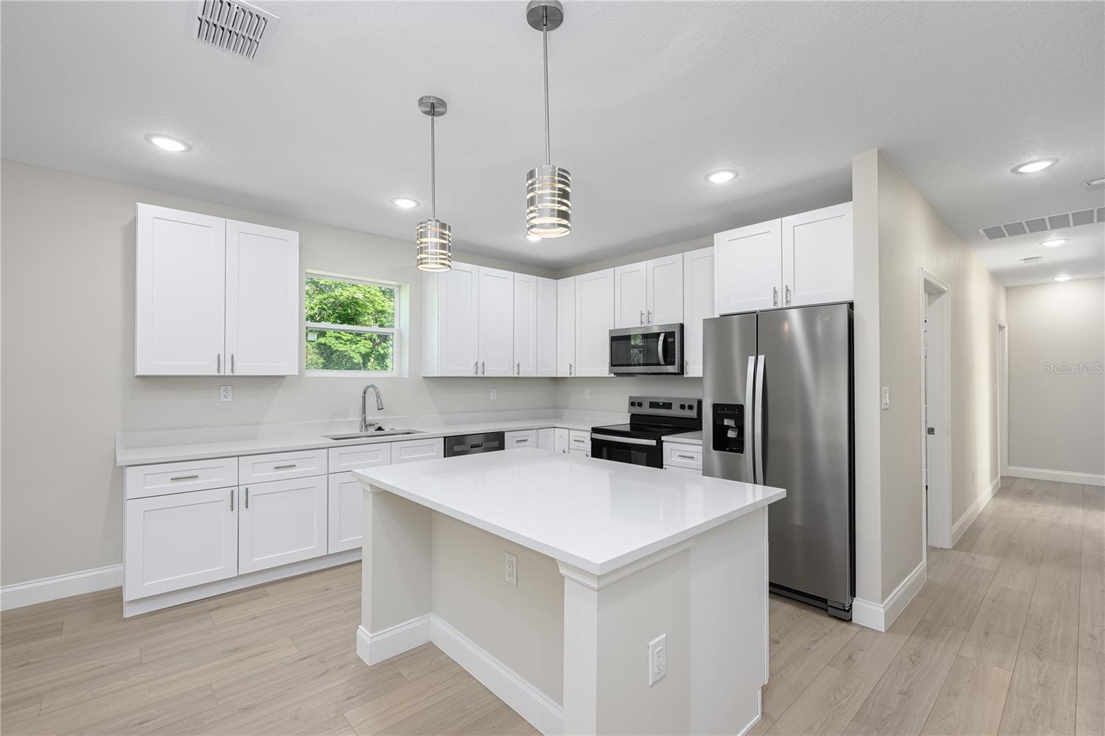 DOZIERS BLK 149 DELAND - Residential