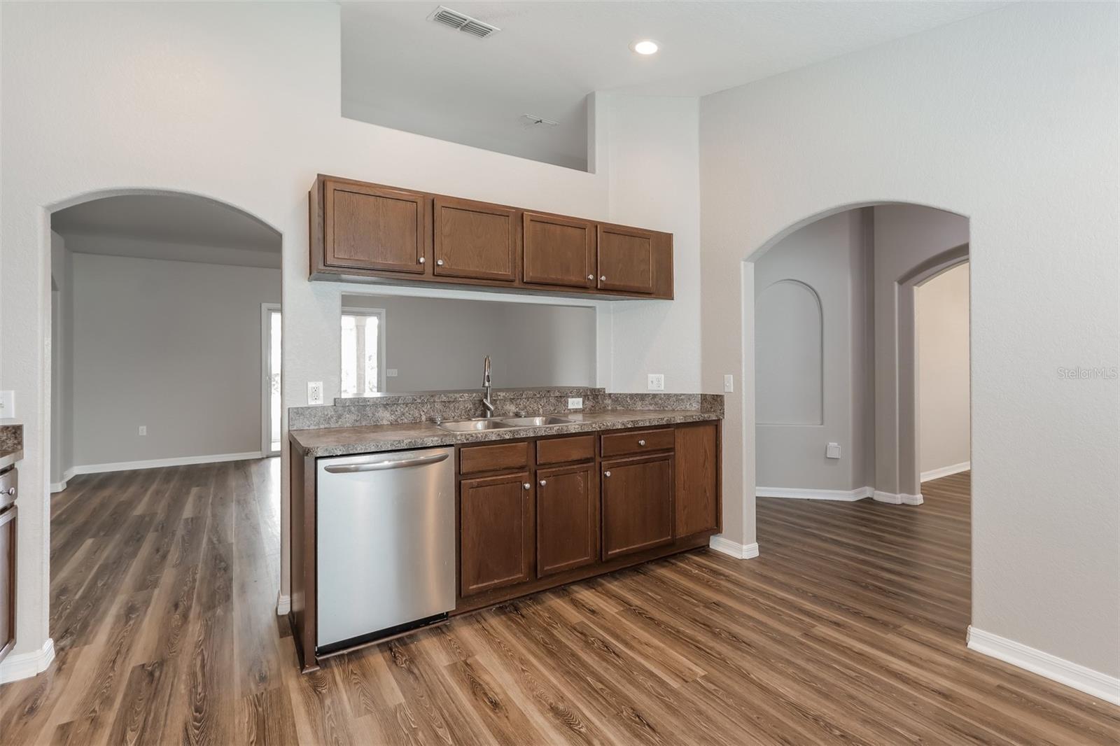 HALLAM PRESERVE EAST - Residential