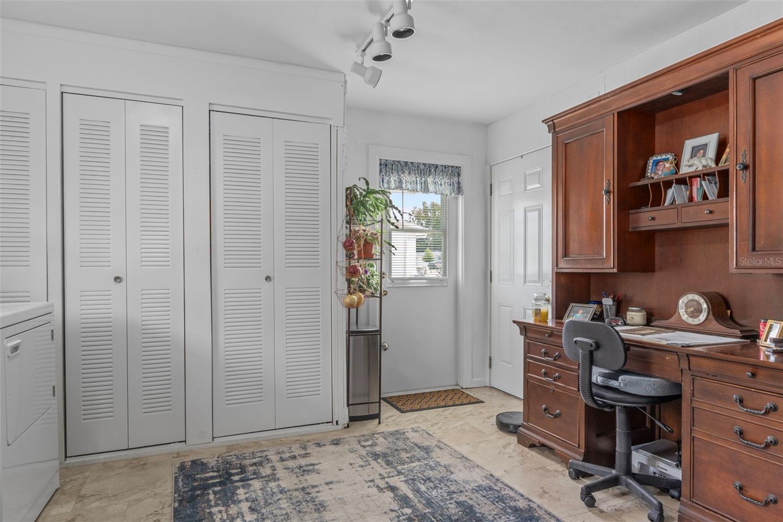 BEVERLY HILLS UNIT 06 - Residential