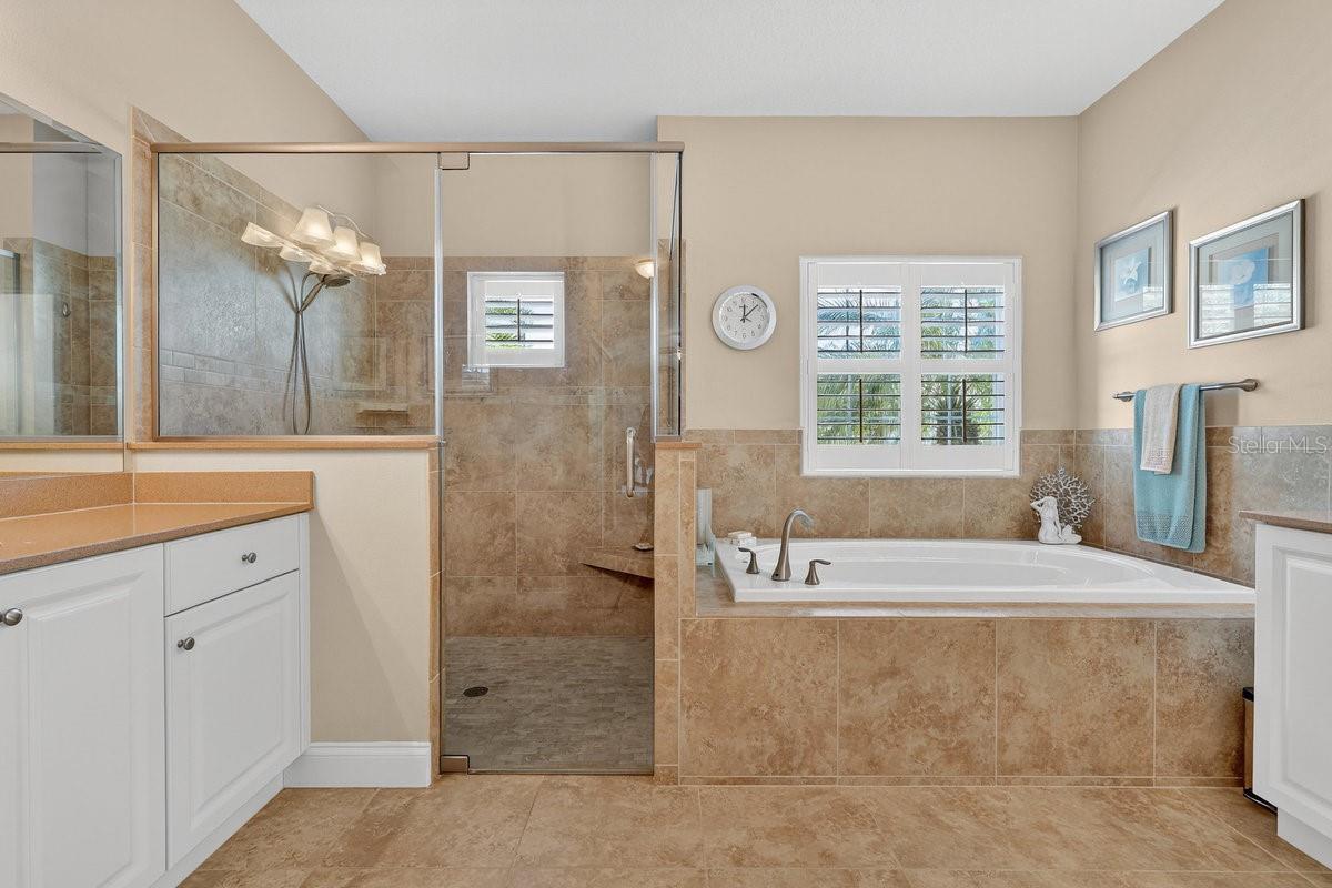 VENETIAN BAY - Residential